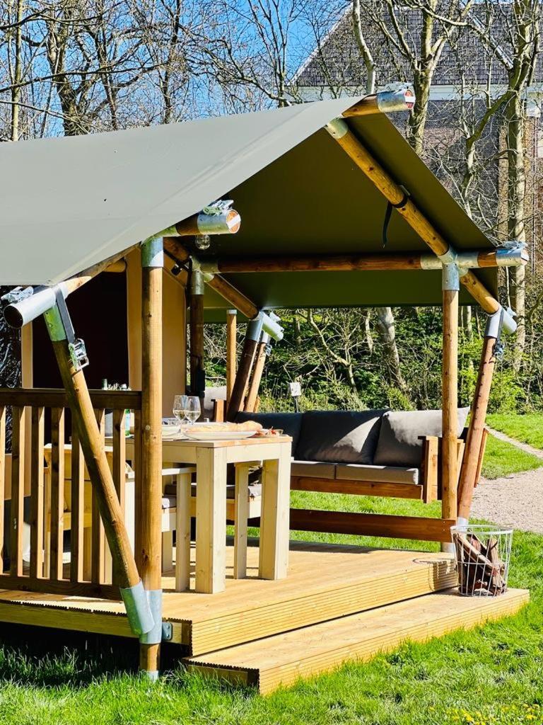 Camping Zee Van Tijd Holwerd Kültér fotó